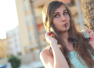 The Perfect Shoes and Bags to Pair With Spring Looks